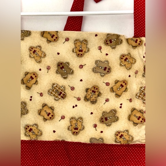 Children’s Hand made Gingerbread Apron - Picture 3 of 13